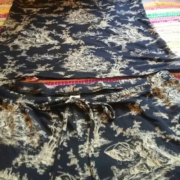 🌸🍂Matching sleeping set. Size medium - Picture 4 of 4